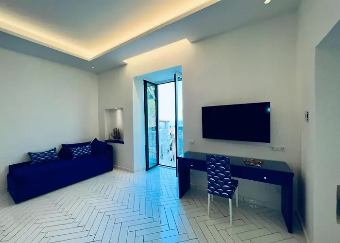 Yourhome - Scirocco *